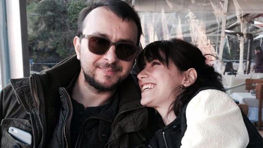 Hazal Kaya makyajsız pozunu paylaştı
