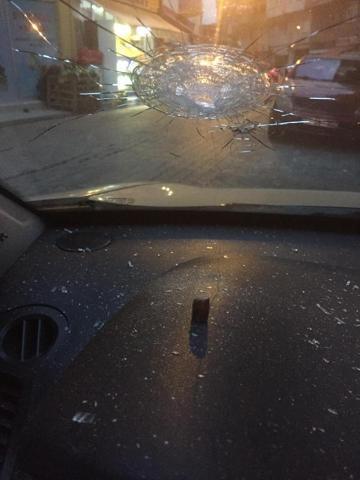 Son dakika... Park halindeki otomobilin camına mermi isabet etti