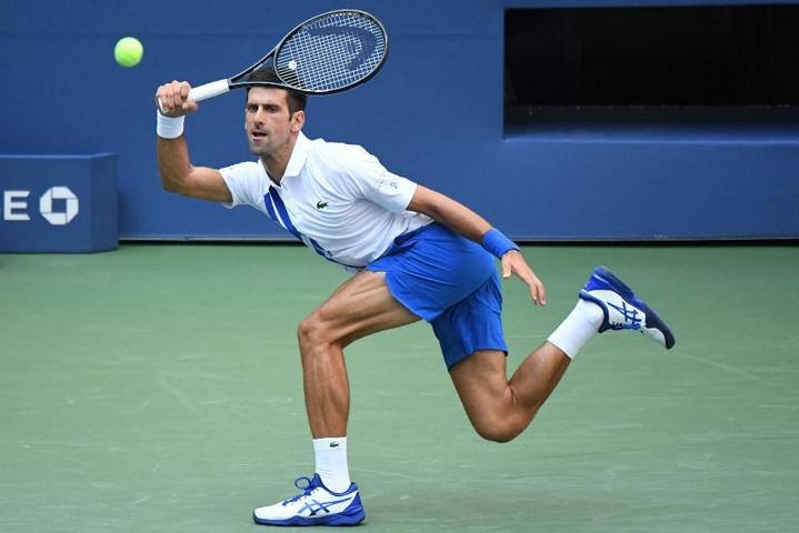 Novak Djokovic diskalifiye edildi