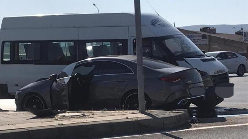 Sivassporlu Erdoğan Yeşilyurt trafik kazası geçirdi