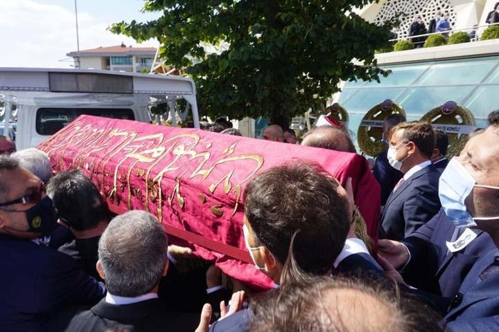 İş insanı Suna Kıraç son yolculuğuna uğurlandı