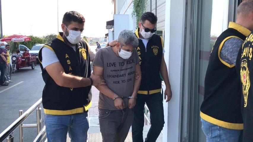 Alacağı için çocukları kaçırıp, plastik kelepçeyle pencere demirine bağladı
