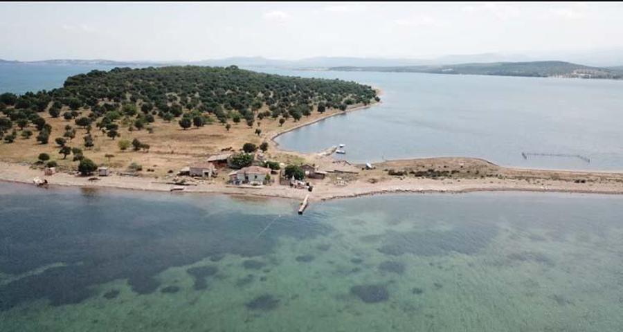Hülya Avşar ada satın aldı
