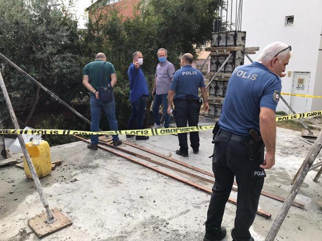 Şaşkınlık yaratan görüntü Heyelan sonrası inşaat temelinden çıktı
