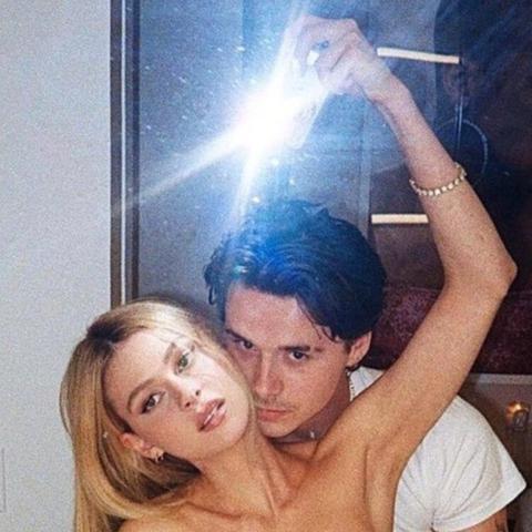 Brooklyn Beckham nişanlısına: Meleğim