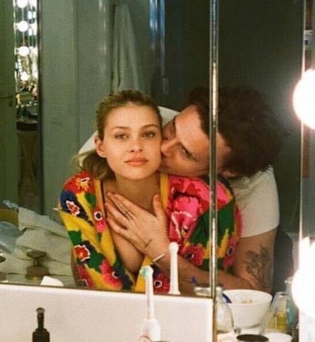 Brooklyn Beckham nişanlısına: Meleğim