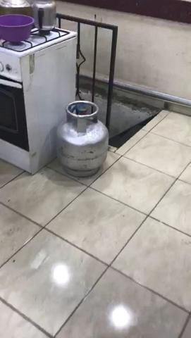 Kokoreççiden girilen gizli pavyona polis baskını