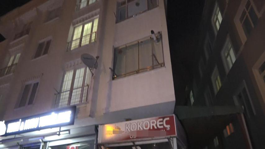 Kokoreççiden girilen gizli pavyona polis baskını