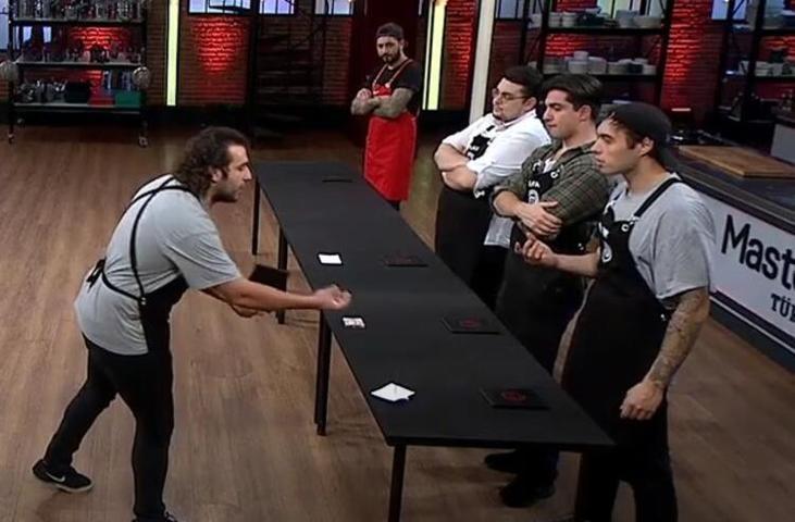 MasterChefte Emir ile Barbaros birbirine girdi