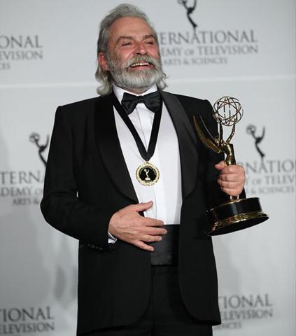 Haluk Bilginer ve Kız Kulesine tepki