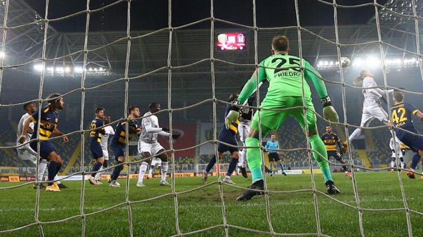 Beşiktaşın sayılmayan golüyle ilgili flaş hamle