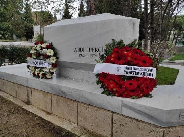 Abdi İpekçi mezarı başında anıldı