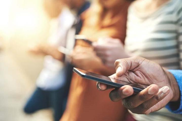 Cep telefonunu sakın böyle kullanmayın Bakın hangi hastalığı tetikliyor