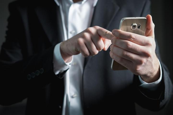 Cep telefonunu sakın böyle kullanmayın Bakın hangi hastalığı tetikliyor
