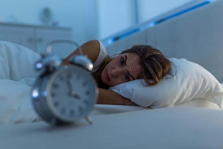 Bu alışkanlık uyutmuyor Gece uykuya dalma probleminin en büyük nedeni