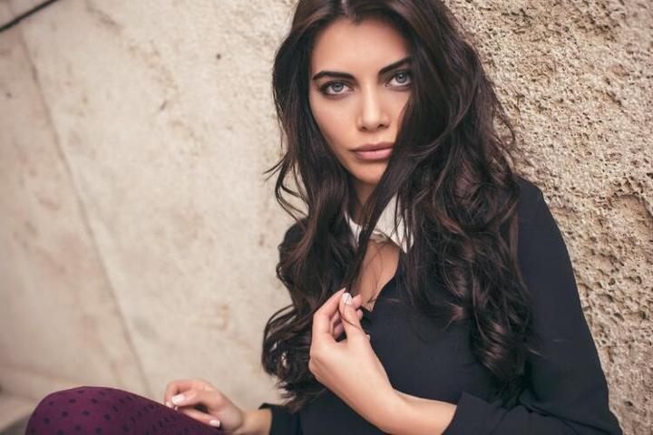 Ceren Hindistan: Bütün stadyum küfür eder gibi baktı