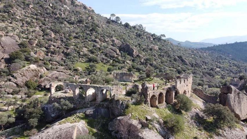 Bafa Gölü, doğaseverleri cezbediyor