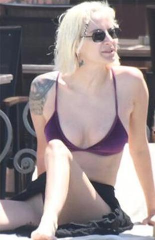 Didem Soydanın bikini alarmı Görüntülenmekten kurtulamadı
