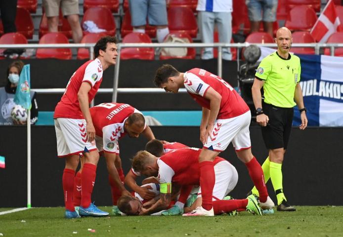 Son dakika... EURO 2020de büyük şok Christian Eriksen kalp krizi geçirdi