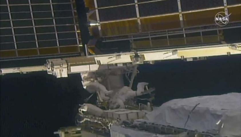 Son dakika... NASA astronotları görevde: Uzay yürüyüşü başladı