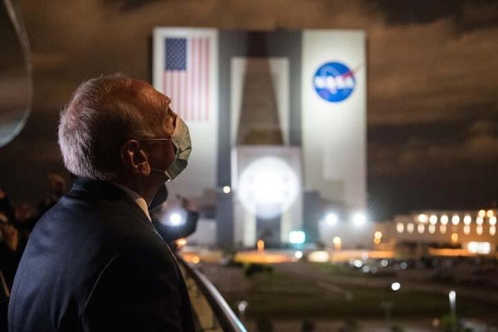 Son dakika... NASA astronotları görevde: Uzay yürüyüşü başladı