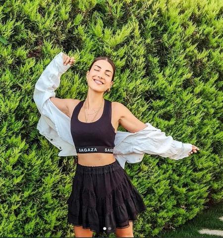 Deniz Baysal Yurtçunun tatil pozlarına hayranları beğeni yağdırdı