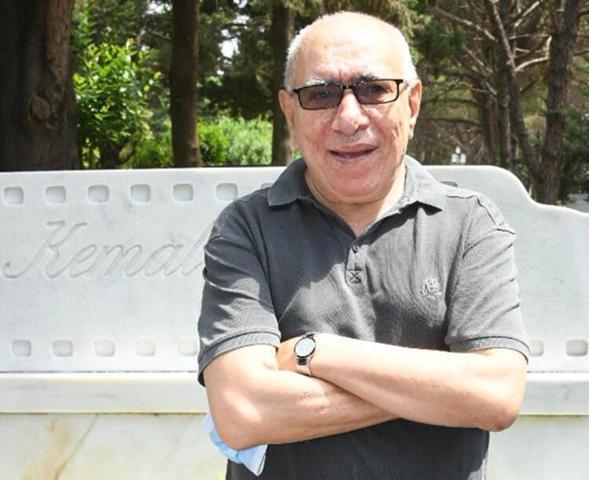 Kemal Sunal ölüm yıl dönümünde mezarı başında yapılan törenle anıldı