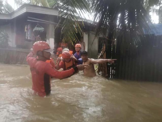 Muson yağmurları günlerce sürdü: Binlerce kişi tahliye edildi
