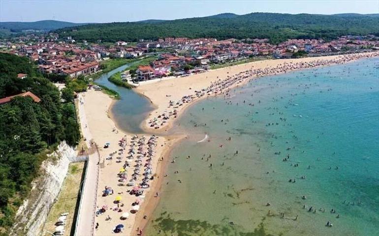 İstanbula 2 saat mesafede Mavi bayraklı plajları ve el değmemiş koylarıyla Kandıra