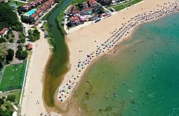İstanbula 2 saat mesafede Mavi bayraklı plajları ve el değmemiş koylarıyla Kandıra