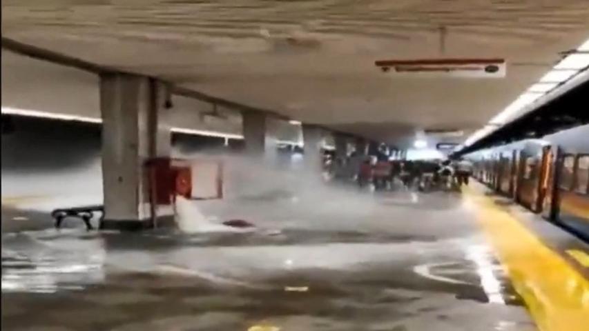 Su alırken vana kırıldı Metro istasyonu sular altında kaldı