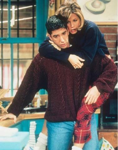 Jennifer Anistondan David Schwimmer ile aşk yaşıyor iddialarına yanıt