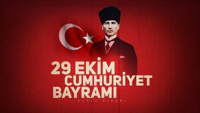 İlkokul, ortaokul, lise 29 Ekim Cumhuriyet Bayramı şiirleri: 1, 2, 3, 4, 5 kıtalık uzun, kısa Cumhuriyet Bayramı ile ilgili şiirler..