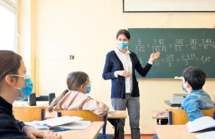 Okullar kapanır mı Son dakika: Vakalar artarsa okullar kapatılır mı Milli Eğitim Bakanı Mahmut Özer CNN Türke açıkladı