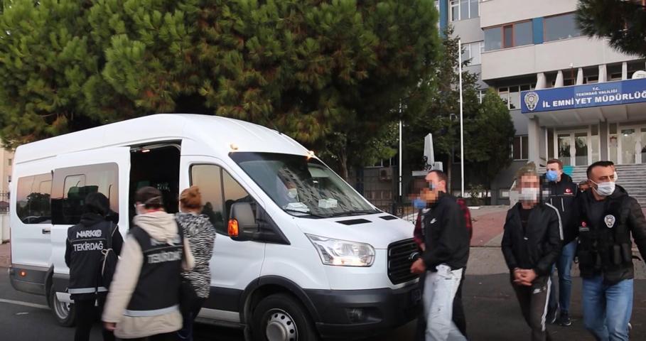 Torbacı operasyonlarında 18 tutuklama