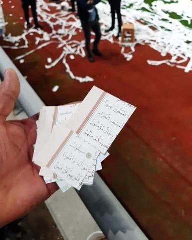Ayet yazılı konfetileri sahaya atan 4 taraftara gözaltı