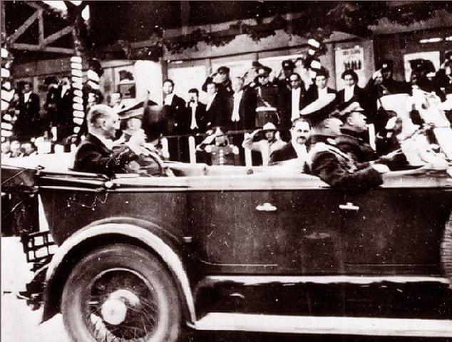 29 Ekim ile ilgili görseller Cumhuriyet bayramı kutlama mesajları, story (hikaye) Hiç bilinmeyen En güzel Atatürk resmi Cumhuriyeti biz böyle kazandık sözleri ve marşları