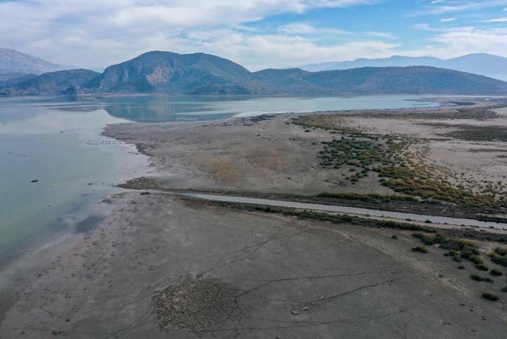 Kuş cenneti Bafa Gölünde korkutan görüntü