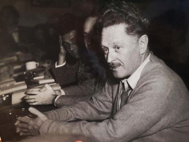 Nazım Hikmet’in bilinmeyen fotoğrafları yıllar sonra Çekya’da ortaya çıktı