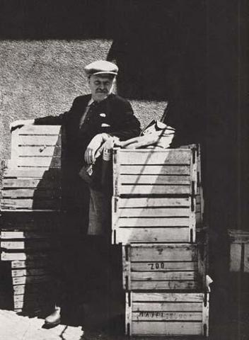 Nazım Hikmet’in bilinmeyen fotoğrafları yıllar sonra Çekya’da ortaya çıktı