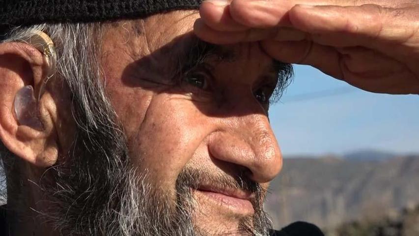 Türkiyenin tersine akar tek akarsuyu: Kirlilikten köpürdü