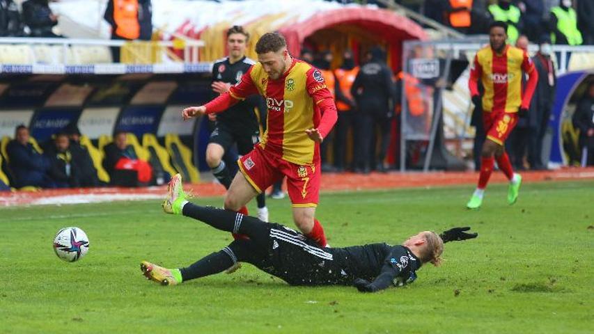Son dakika... Beşiktaştan Galatasaraya Mustafa Eskihellaç çalımı