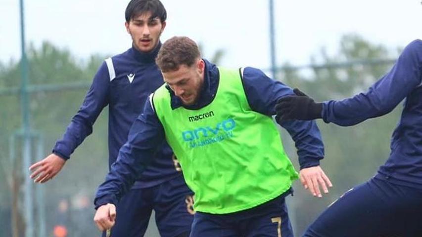 Son dakika... Beşiktaştan Galatasaraya Mustafa Eskihellaç çalımı