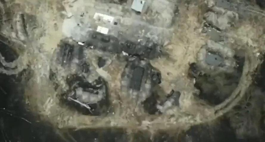 Görüntüler ortaya çıktı Rus birlikleri, Çernobilin en tehlikeli bölgesinde siper kazdı