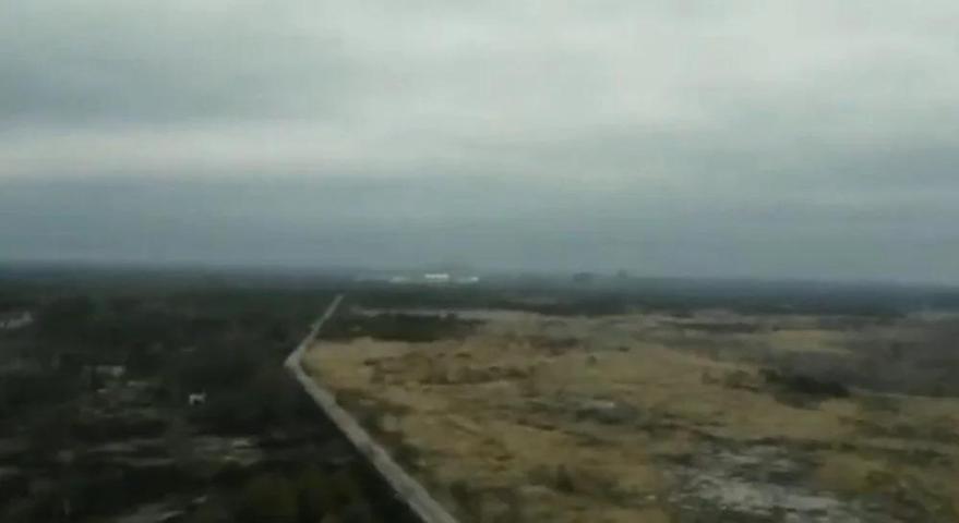 Görüntüler ortaya çıktı Rus birlikleri, Çernobilin en tehlikeli bölgesinde siper kazdı