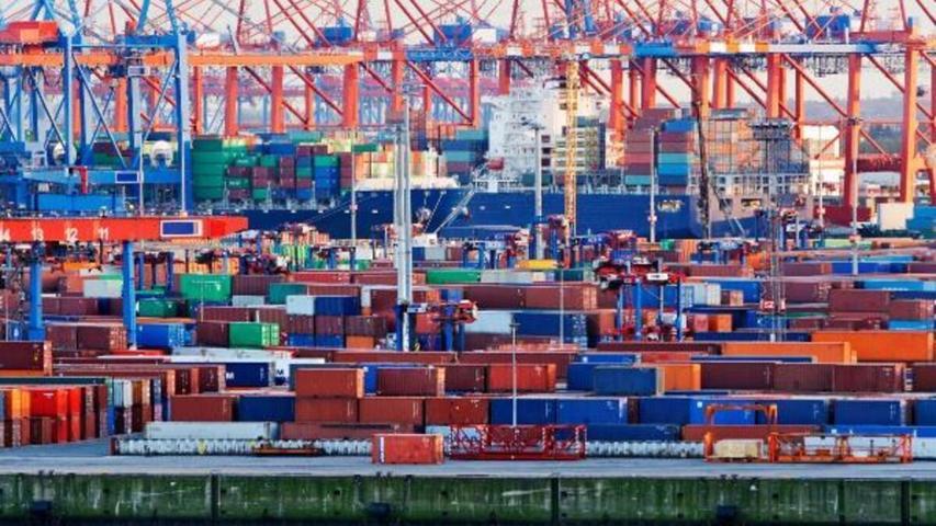 Türkiye dün bir günde 1 milyar 956 milyon dolar ihracat yaptı