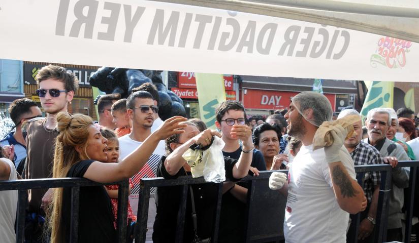 Edirnede ciğer festivali Hem yediler hem ağladılar