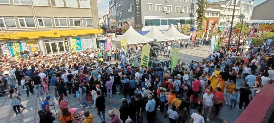 Edirnede ciğer festivali Hem yediler hem ağladılar
