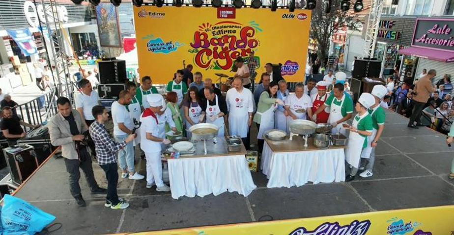 Edirnede ciğer festivali Hem yediler hem ağladılar