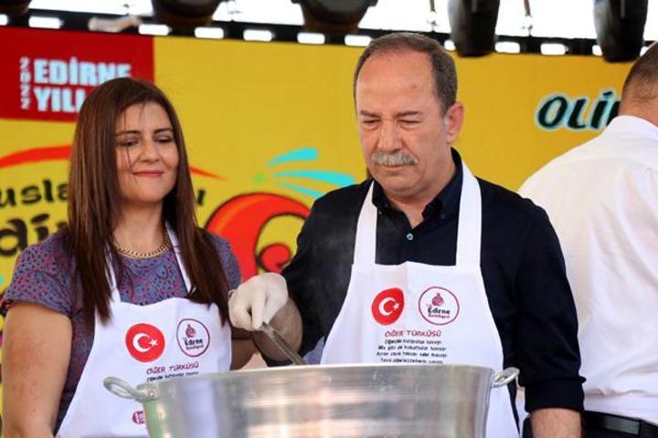 Edirnede ciğer festivali Hem yediler hem ağladılar